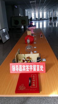 杏林春暖展芳华 医学院校园文化艺术巡展活动侧记